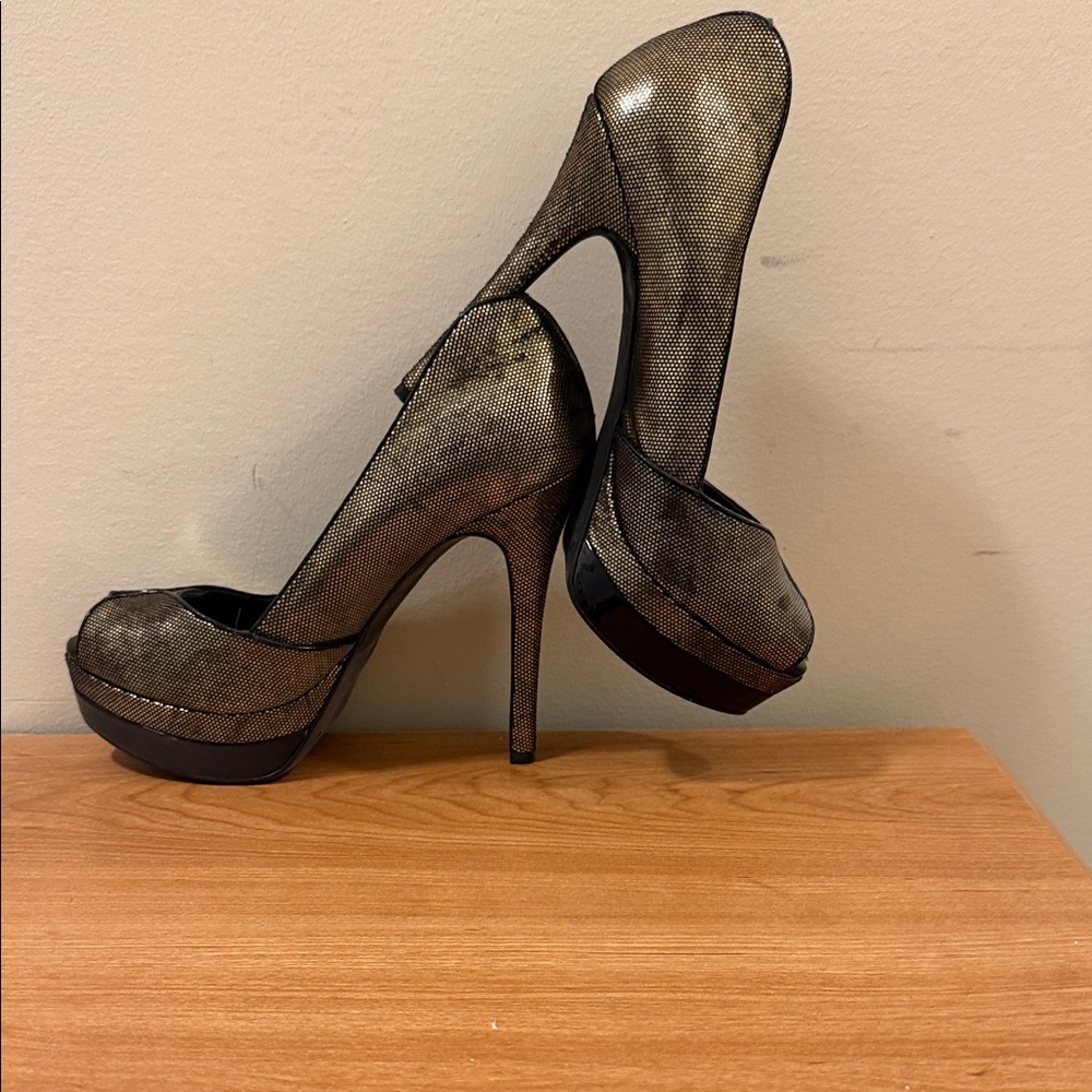 Jessica Simpson Platform Stilettos Black and Gold High Heels